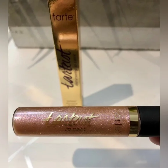 BNIB Tarte Tarteist Shimmering Lip Paint - Insta-Famous - Picture 2 of 7